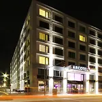 Hotel Arcotel John F