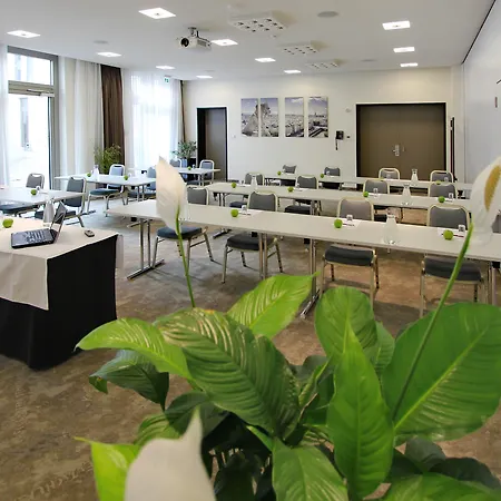 Arcotel John F 4* Berlín
