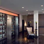 Arcotel John F