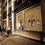 酒店 Arcotel John F 4*