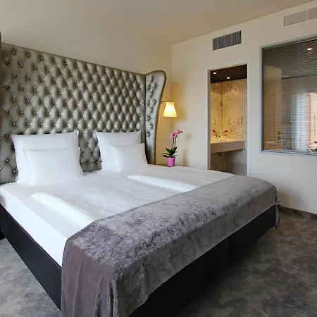 Arcotel John F - Am Gendarmenmarkt 4* Berlin
