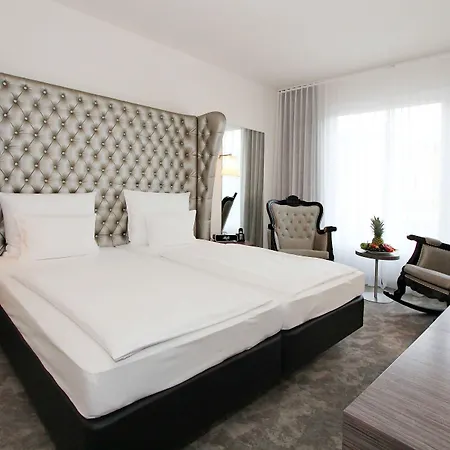 Arcotel John F 4* Berlín