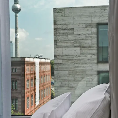 Arcotel John F Hotel