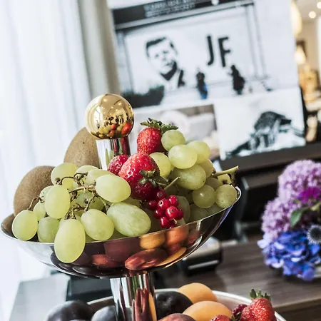 Arcotel John F Hotel