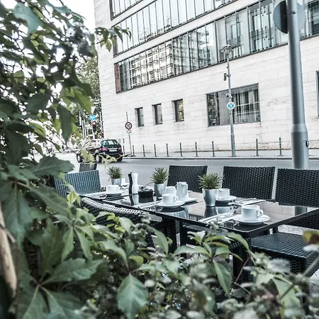 Arcotel John F - Am Gendarmenmarkt Hotel 4*