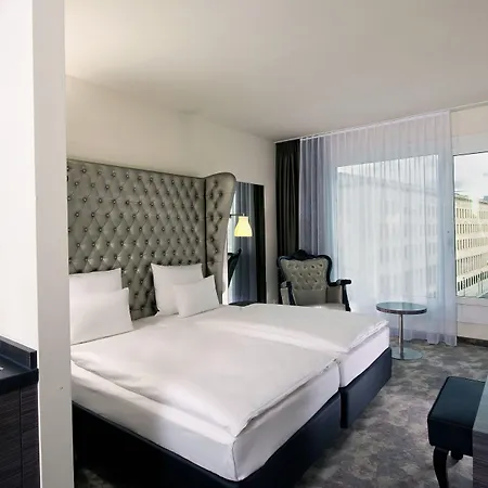 Arcotel John F ホテル