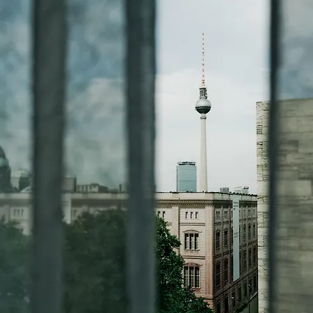 Arcotel John F ホテル