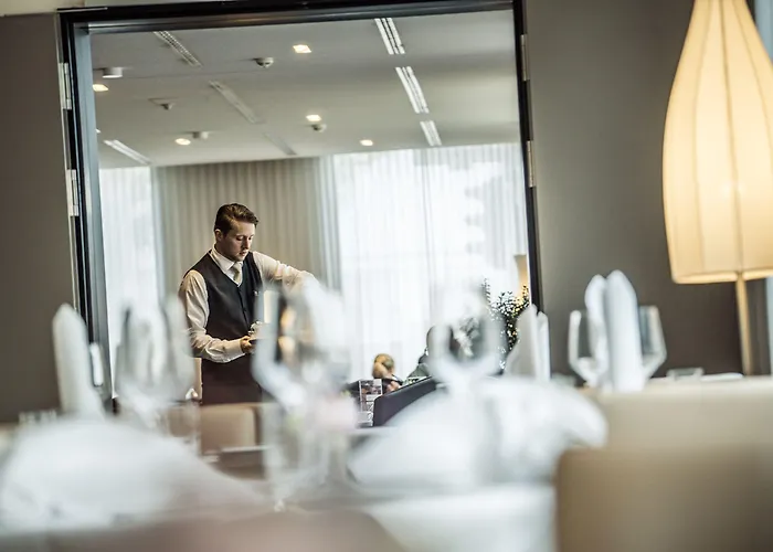 ホテル Arcotel John F